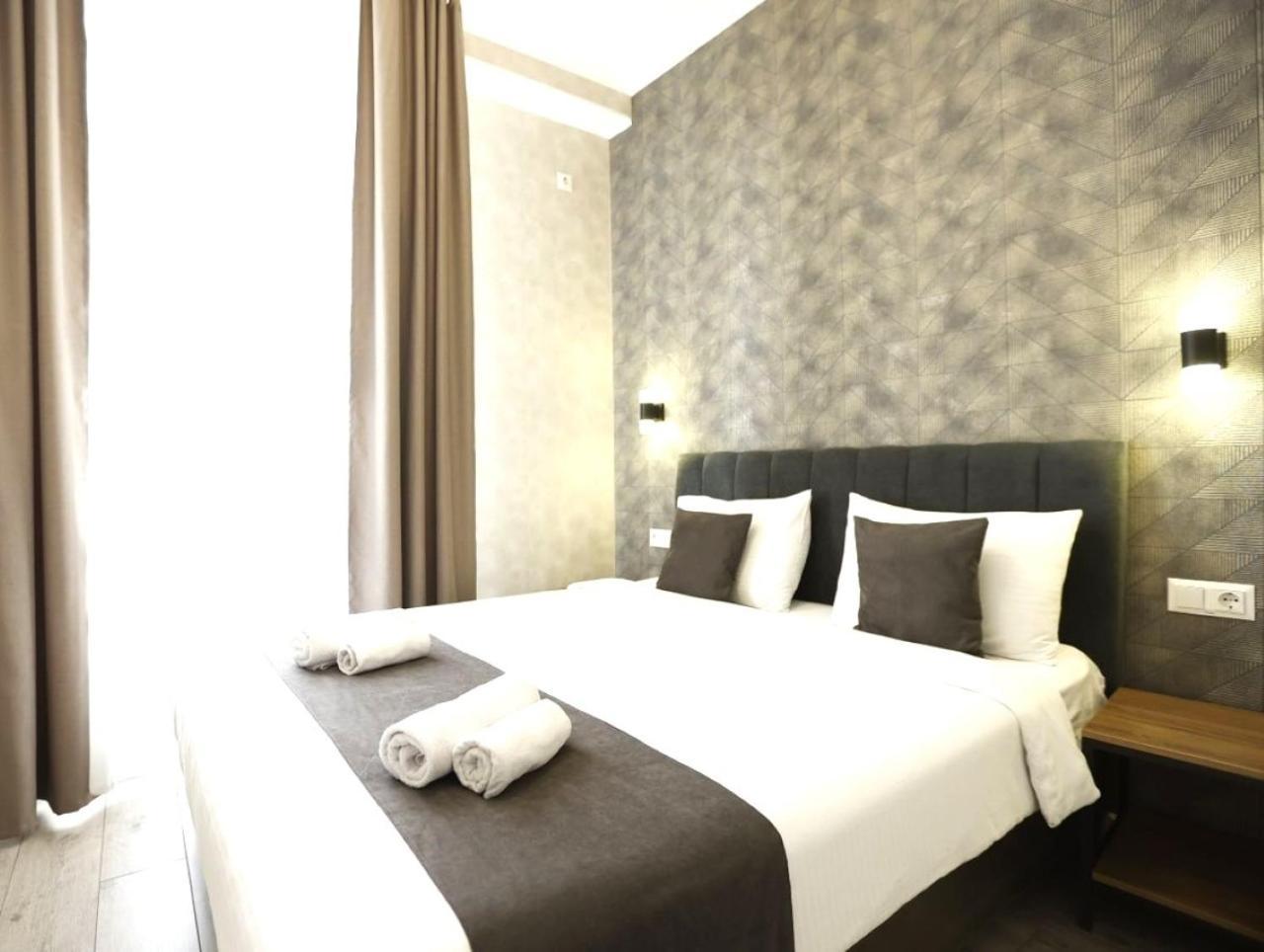 Urban Hotel Бишкек Экстерьер фото